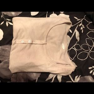 Old navy T-shirt